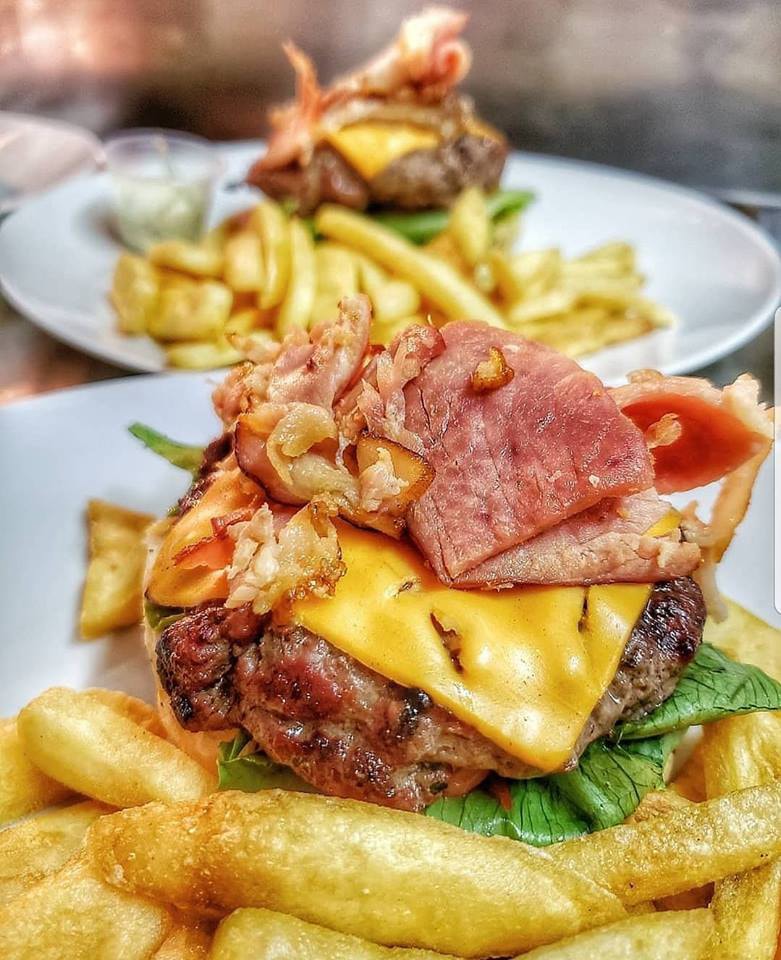 Ambiente São Paulo Hamburgueria - Praia Comprida - Florianópolis Ambiente do São Paulo Hamburgueria - Praia Comprida - Florianópolis